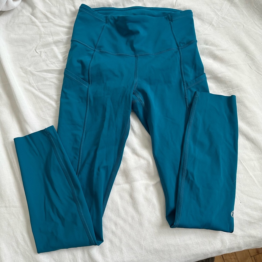 Lululemon size 4 leggings